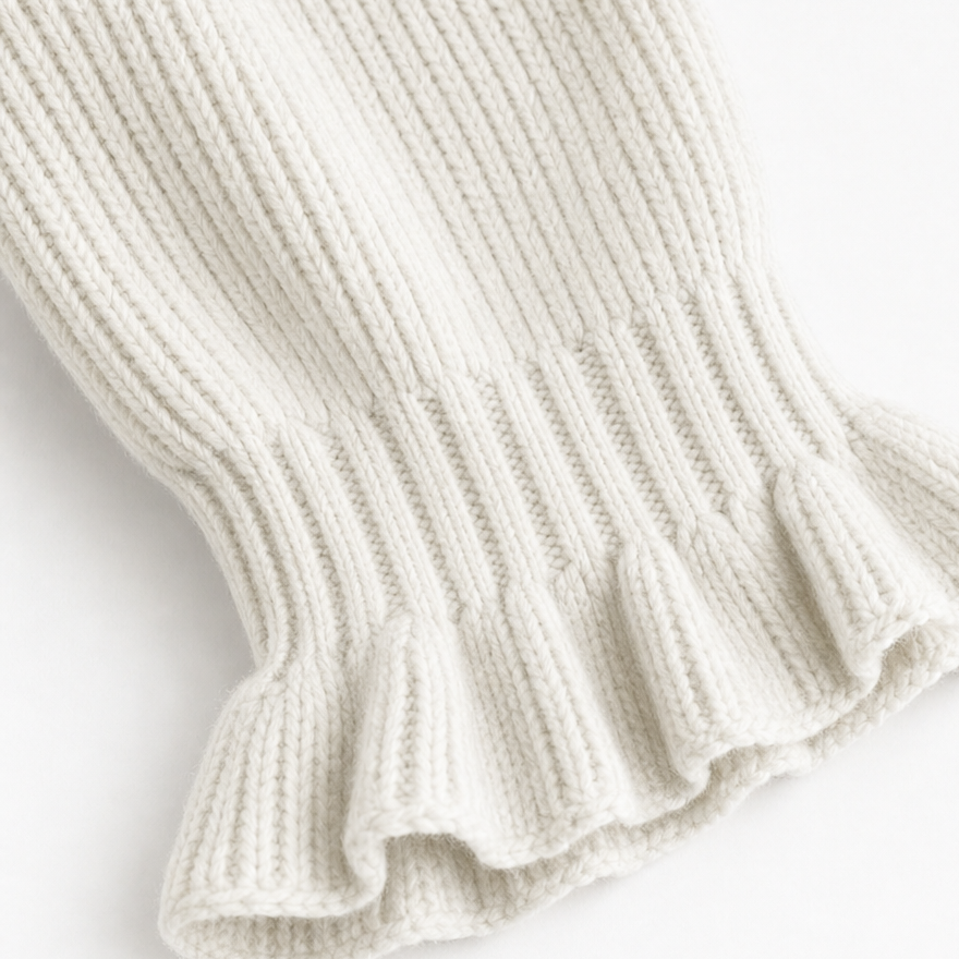 Vessa – Sweter dzianinowy z dekoltem w serek