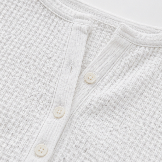 Loravia – Top Henley z dzianiny wafelowej z zapięciem na guziki, rękaw 3/4